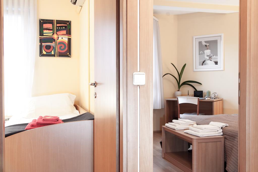Apartment Avenue Zagreb Room photo