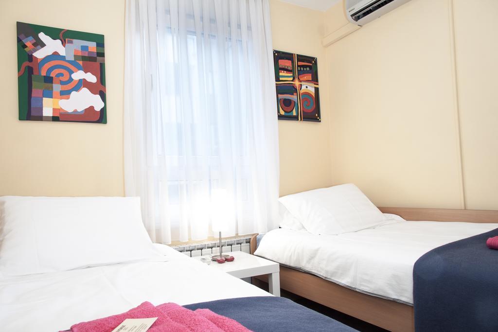 Apartment Avenue Zagreb Room photo
