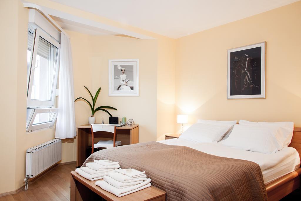 Apartment Avenue Zagreb Room photo